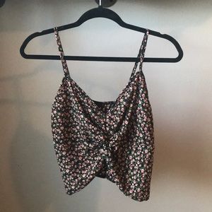 Adorable floral crop top. NWT!